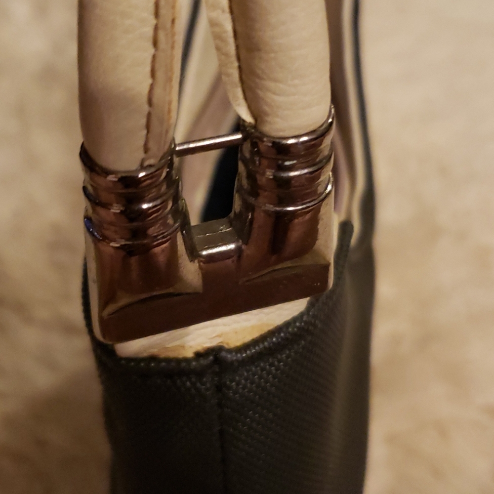 Purse - Picture 8 of 8